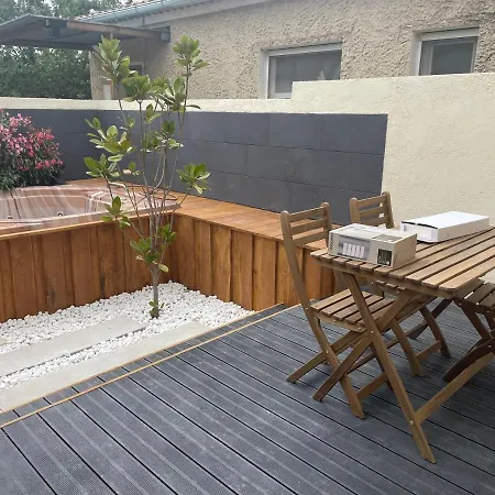 Hébergement de vacances La Salamandre Du Magnolia *